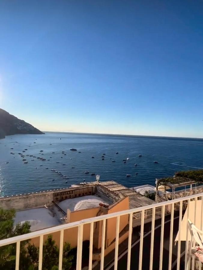 Queen View Apartment - No Kitchen Positano Eksteriør billede