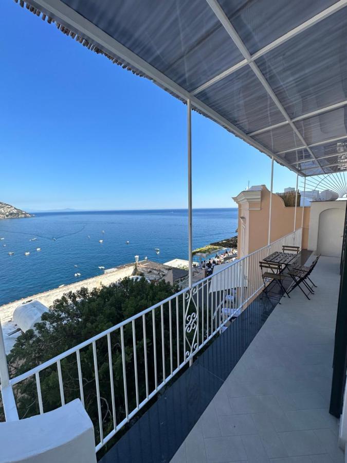 Queen View Apartment - No Kitchen Positano Eksteriør billede