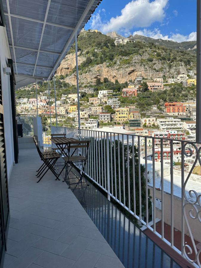 Queen View Apartment - No Kitchen Positano Eksteriør billede