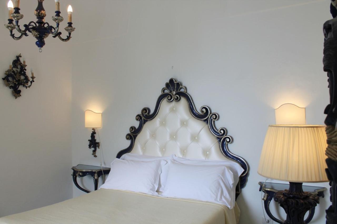 Queen View Apartment - No Kitchen Positano Eksteriør billede